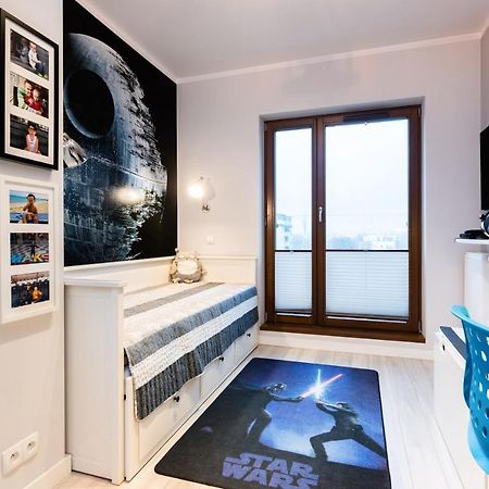 Elegant Business Accommodation With Parking - By Upstairs Krakow Ngoại thất bức ảnh